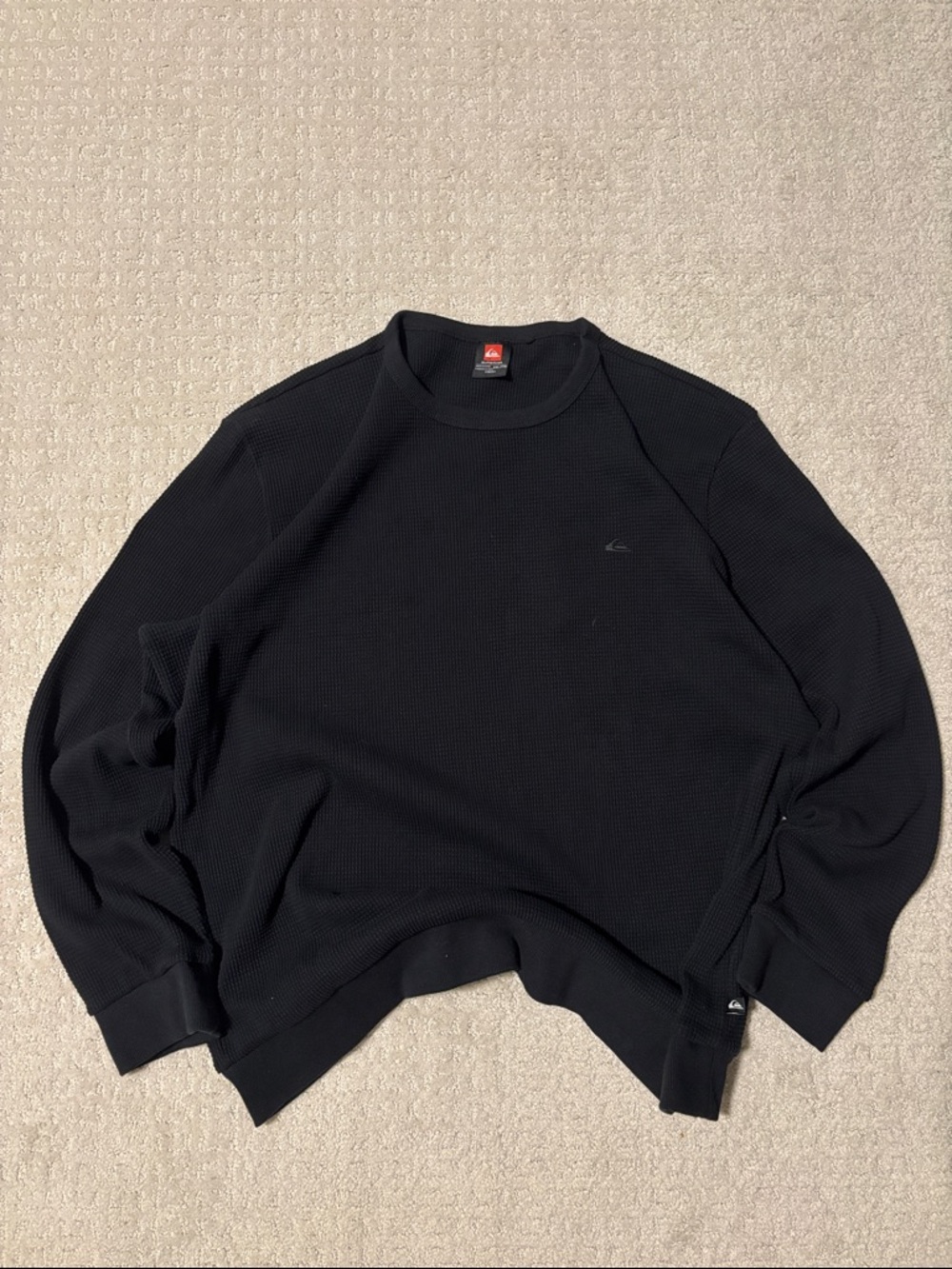 90s Quiksilver Men's Black Waffle Crewneck Sweater